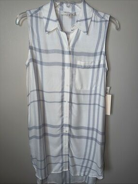 Vince Camuto Sleeveless White Blouse with Light Gray Plaid